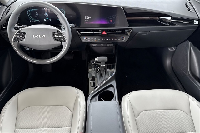 2025 Kia Niro EX Image 14 of 38