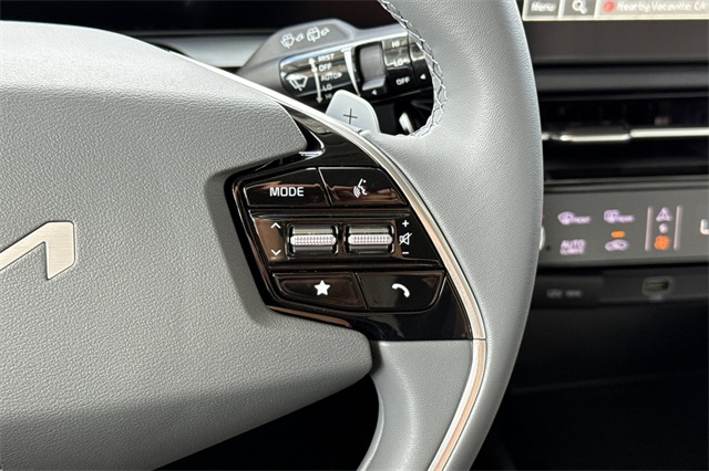 2025 Kia Niro EX Image 33 of 38