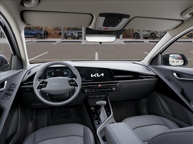 Vehicle image 17 of 27