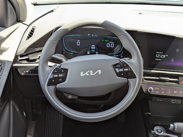 2025 Kia Niro EX Image 12 of 32