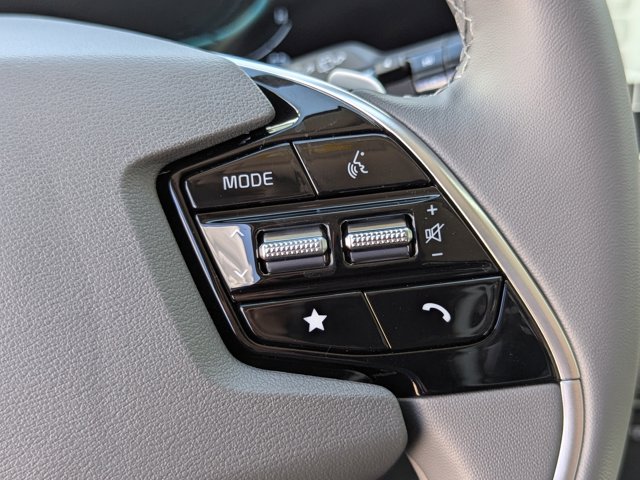 2025 Kia Niro EX Image 21 of 32