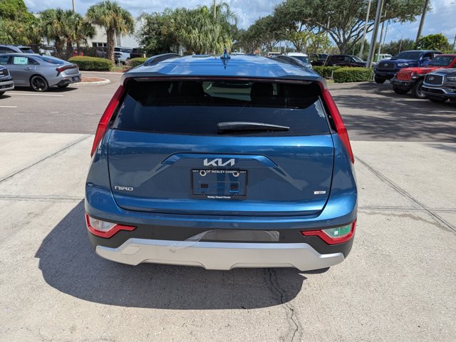 2025 Kia Niro EX Image 5 of 32