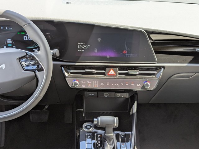 2025 Kia Niro EX Image 24 of 32