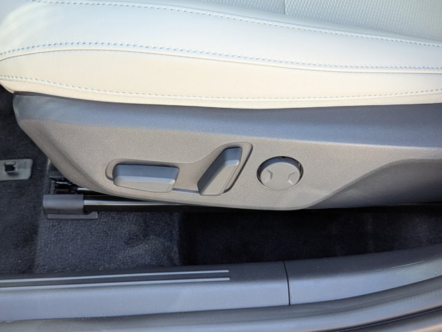 2025 Kia Niro EX Image 29 of 32