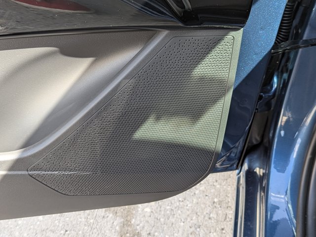 2025 Kia Niro EX Image 23 of 32