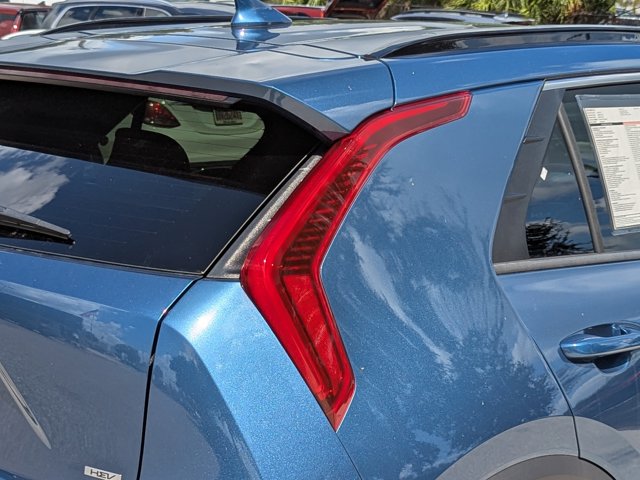 2025 Kia Niro EX Image 28 of 32