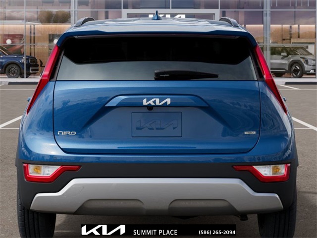 Vehicle image 8 of 27