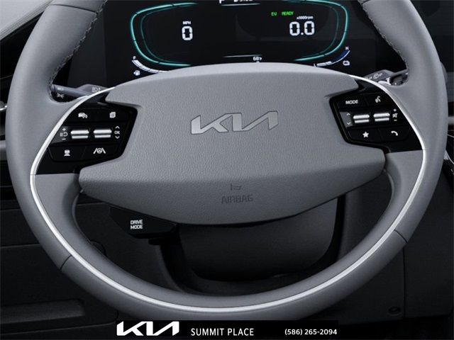 Vehicle image 22 of 27
