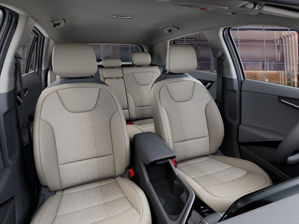 2025 Kia Niro EX Image 15 of 27