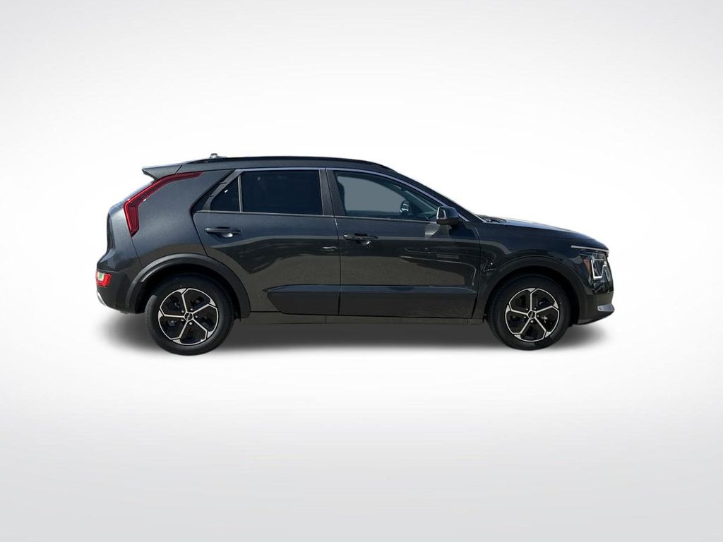 Vehicle image 4 of 34