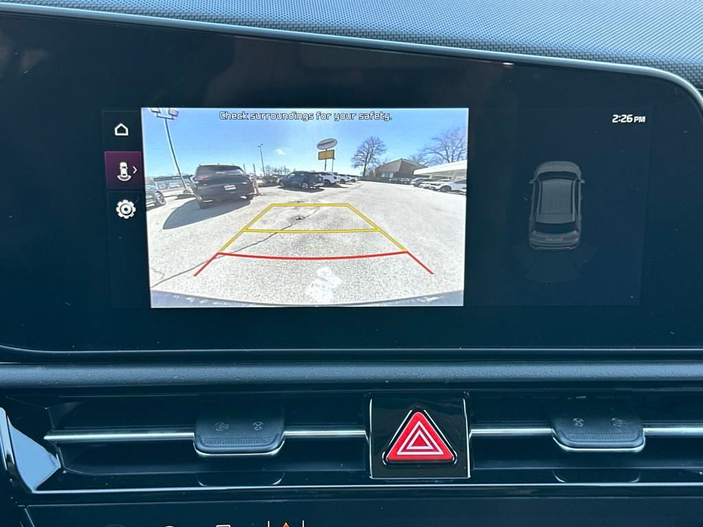 Vehicle image 29 of 34