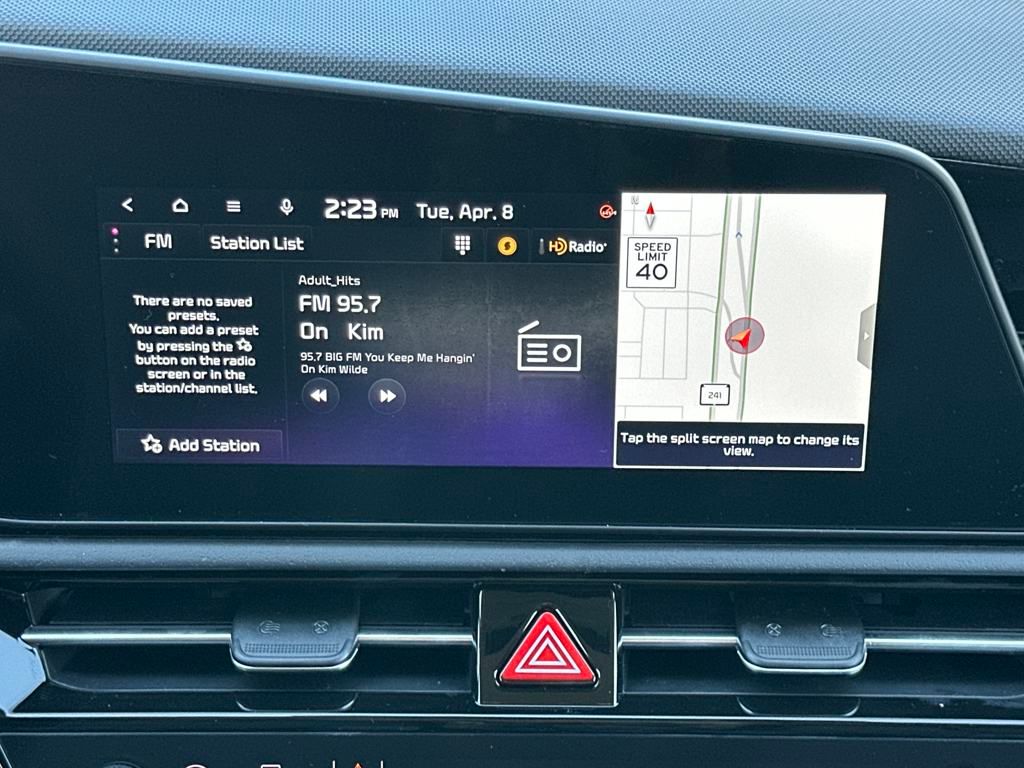 Vehicle image 21 of 34