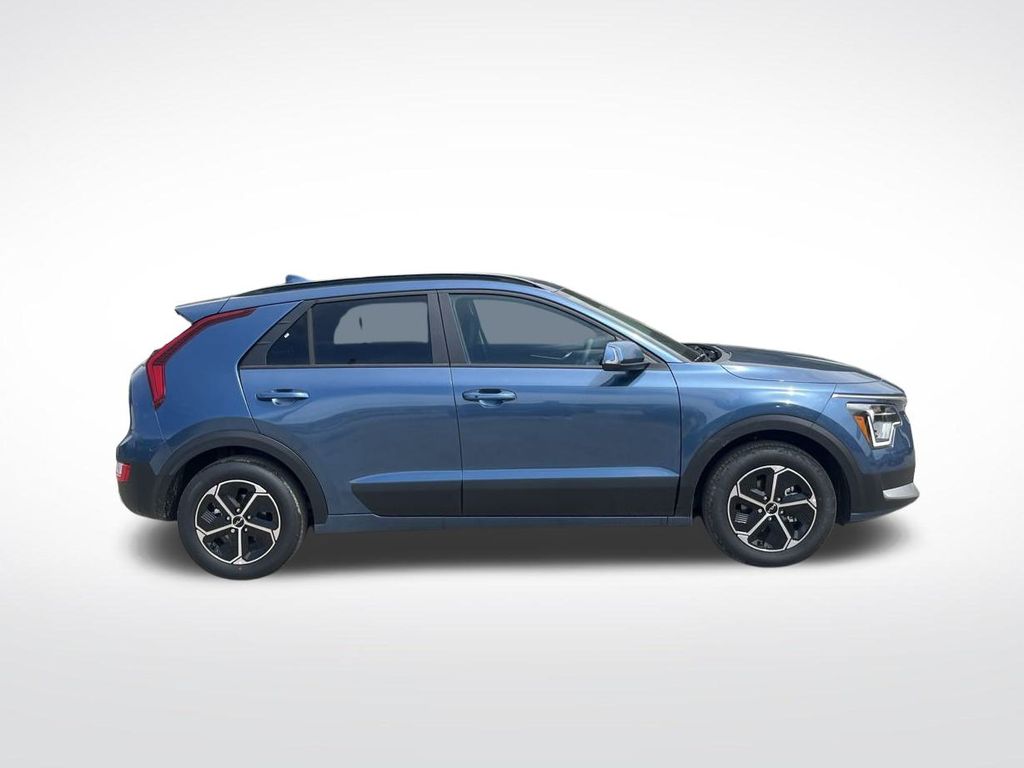Vehicle image 4 of 35