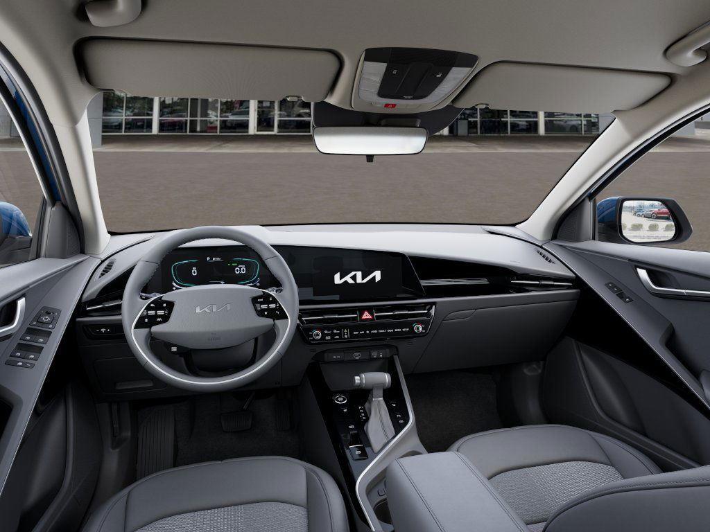 Vehicle image 14 of 27