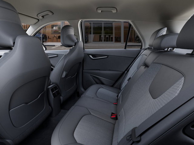 Vehicle image 18 of 27