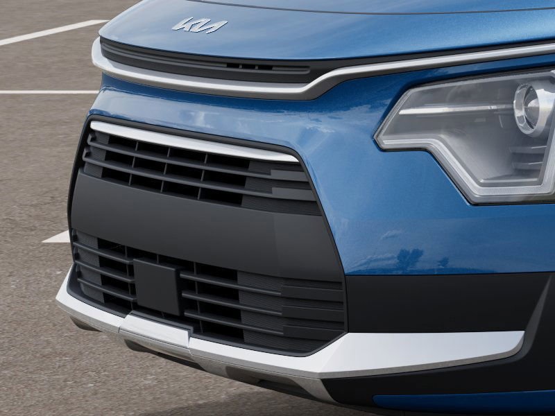Vehicle image 13 of 27