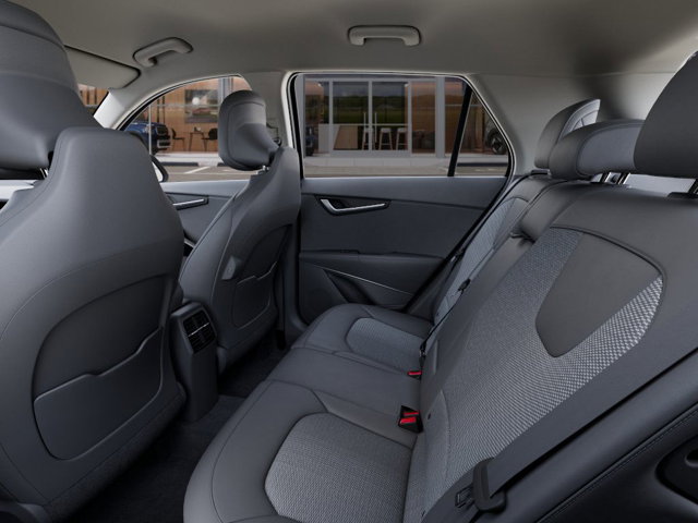 Vehicle image 18 of 27