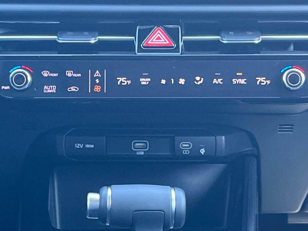 Vehicle image 26 of 35