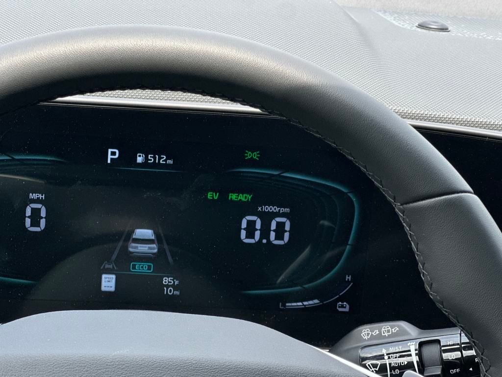 Vehicle image 26 of 43