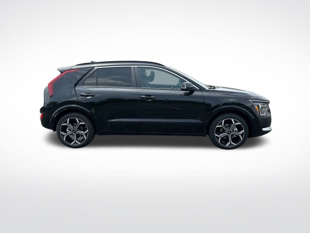 Vehicle image 4 of 43