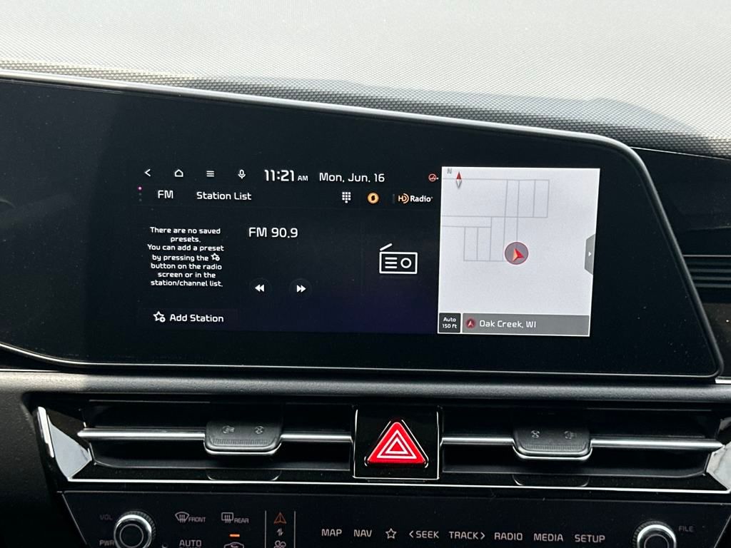 Vehicle image 20 of 43