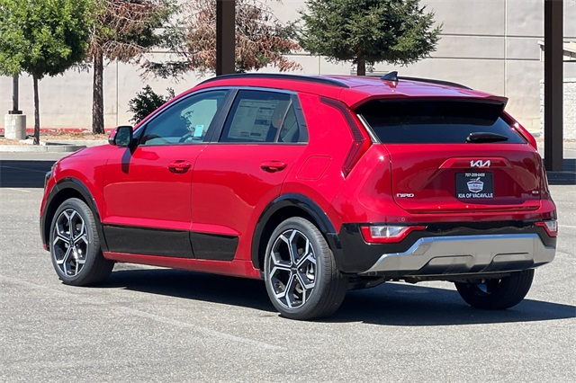 2025 Kia Niro EX Touring Image 8 of 37