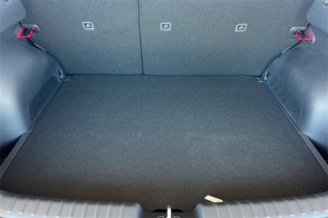 2025 Kia Niro EX Touring Image 11 of 37