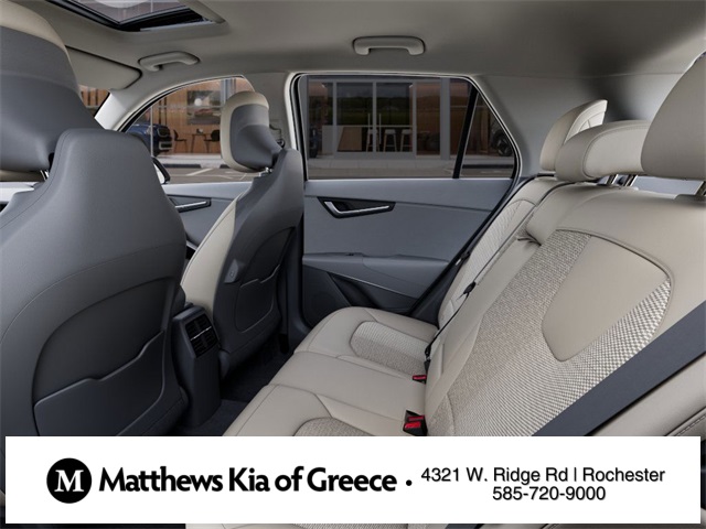 Vehicle image 18 of 27