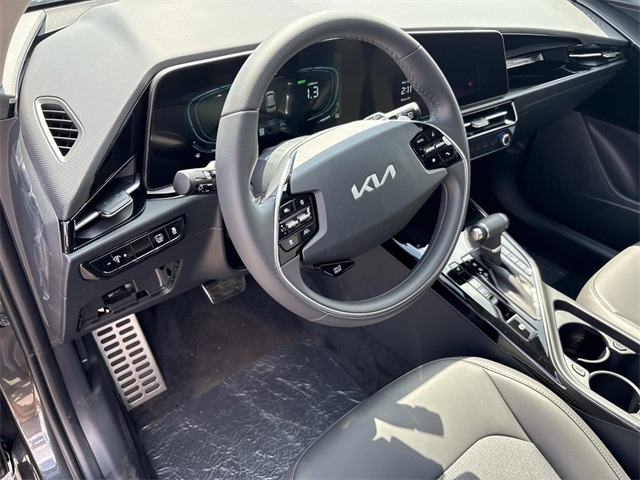 2025 Kia Niro EX Touring Image 15 of 33