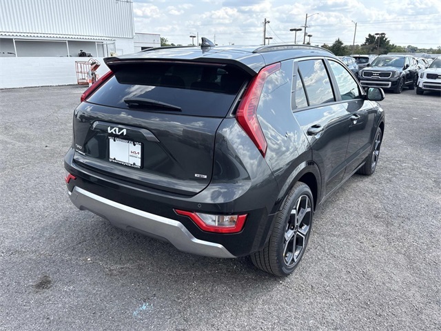 2025 Kia Niro EX Touring Image 5 of 33