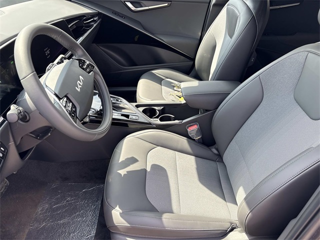 2025 Kia Niro EX Touring Image 29 of 33