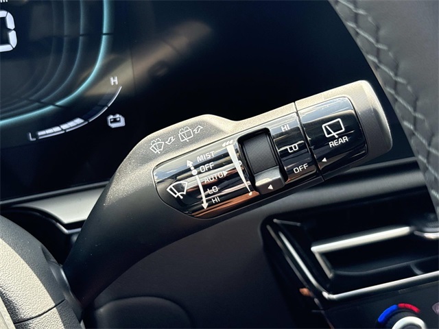 2025 Kia Niro EX Touring Image 30 of 33