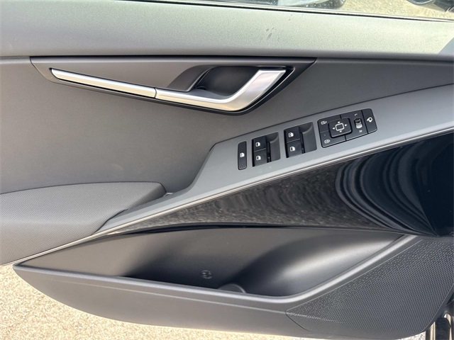 2025 Kia Niro EX Touring Image 24 of 33