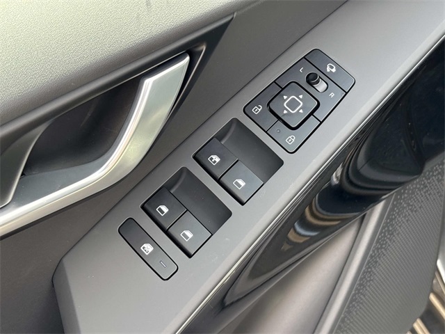 2025 Kia Niro EX Touring Image 31 of 33