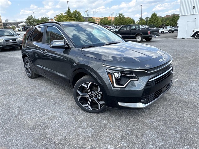 2025 Kia Niro EX Touring Image 3 of 33