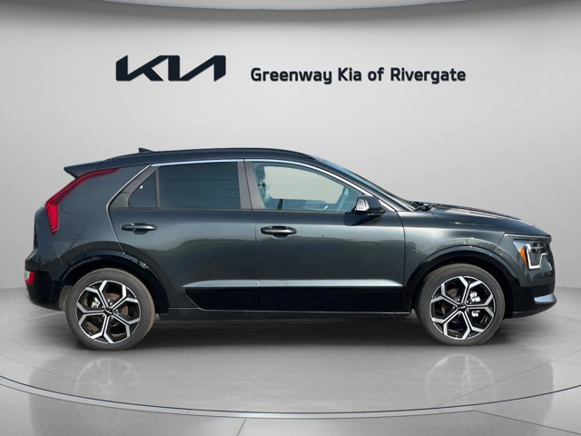 2025 Kia Niro EX Touring Image 4 of 35