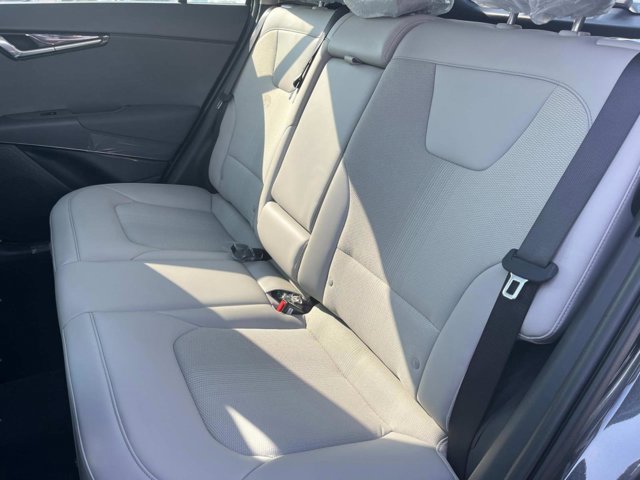 2025 Kia Niro EX Touring Image 20 of 35