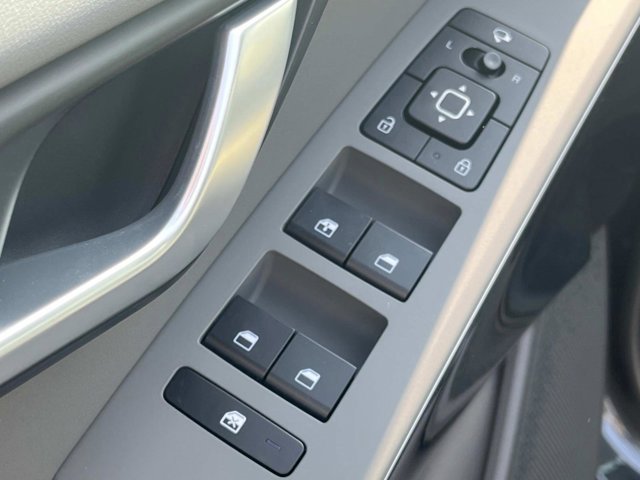 2025 Kia Niro EX Touring Image 22 of 35