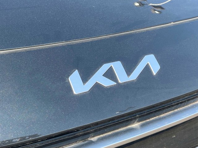 2025 Kia Niro EX Touring Image 11 of 35