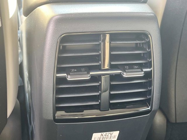 2025 Kia Niro EX Touring Image 18 of 35