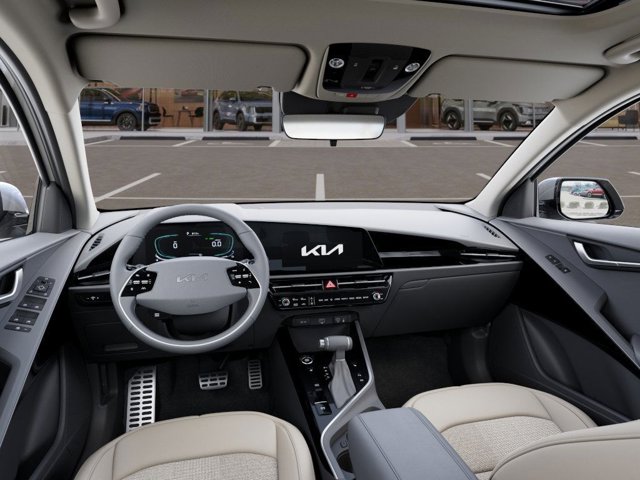 Vehicle image 14 of 27