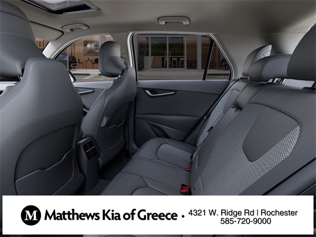 Vehicle image 18 of 27