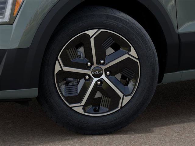 Vehicle image 10 of 27