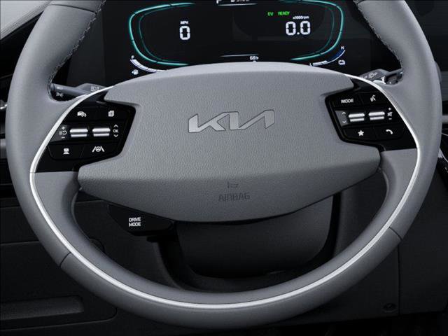 Vehicle image 22 of 27