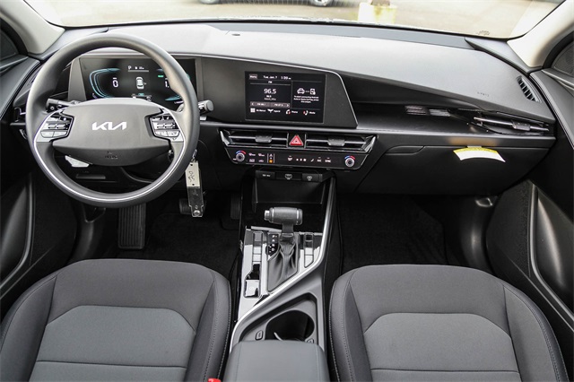 Vehicle image 13 of 25