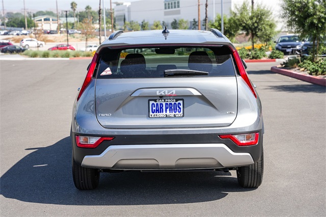 Vehicle image 6 of 25
