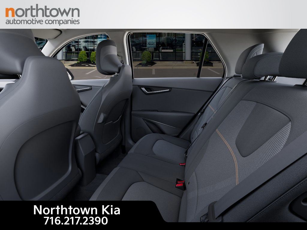 Vehicle image 21 of 30