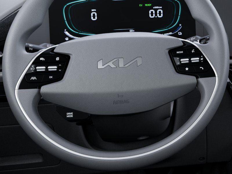 Vehicle image 22 of 27