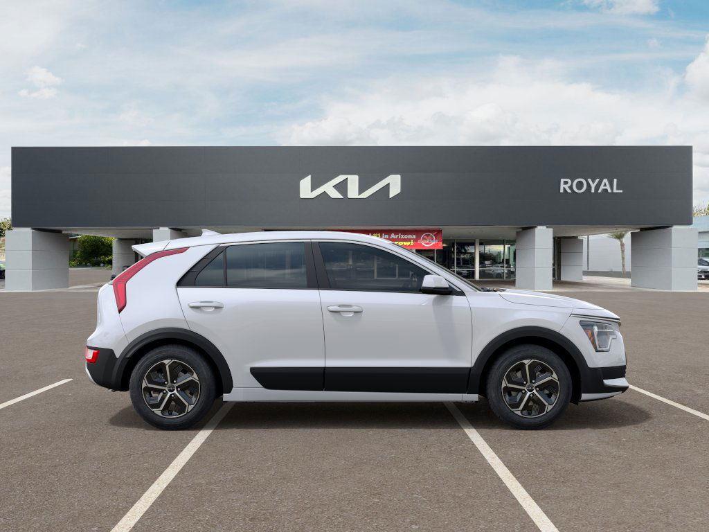 Vehicle image 4 of 27