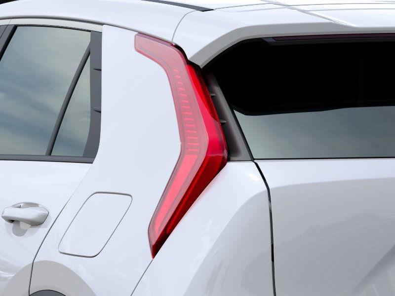 Vehicle image 12 of 27